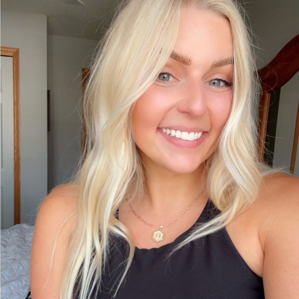 Meet your Posher, Rachel